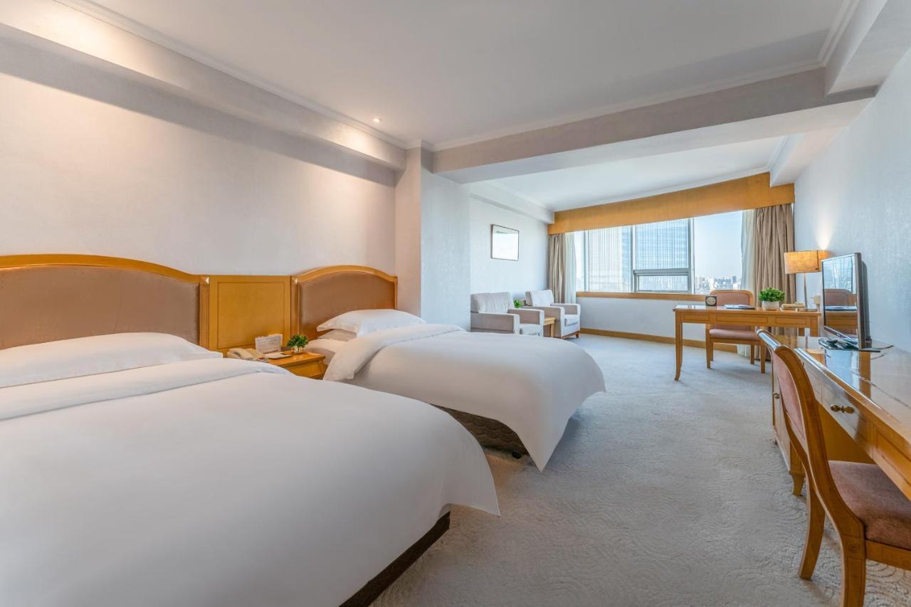 Baoding Zhong Yin Hotel Екстериор снимка