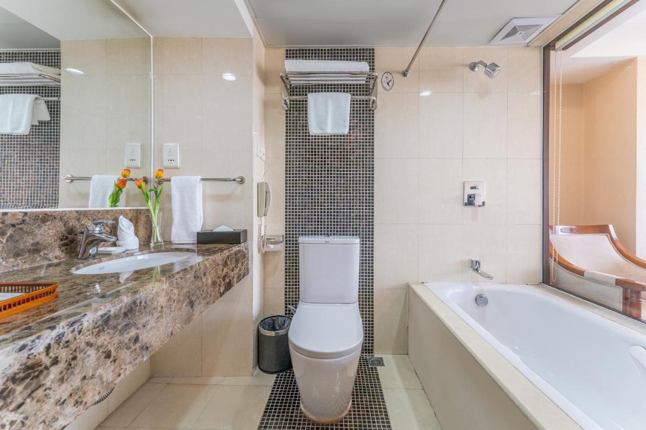 Baoding Zhong Yin Hotel Екстериор снимка