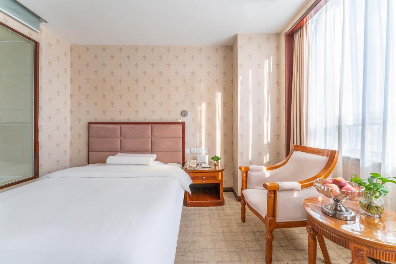 Baoding Zhong Yin Hotel Екстериор снимка