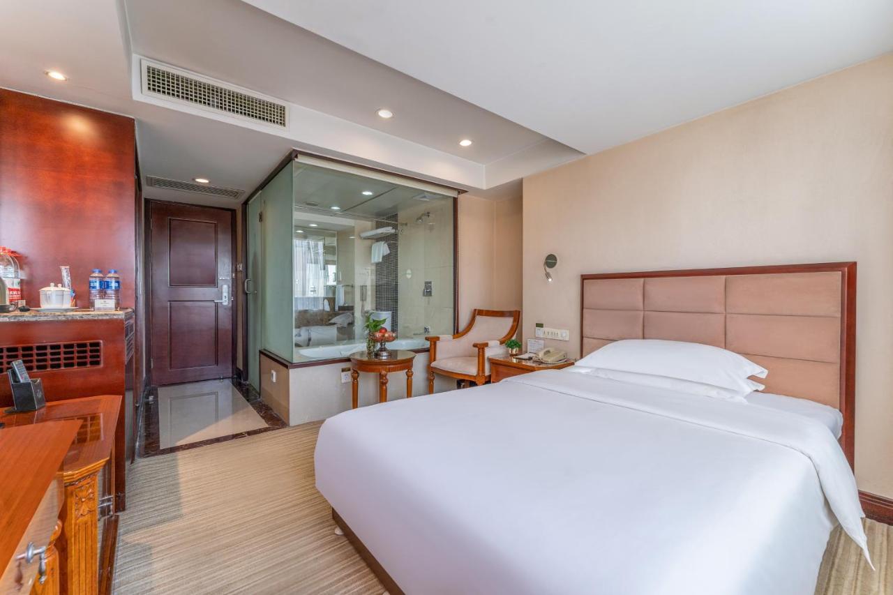 Baoding Zhong Yin Hotel Екстериор снимка
