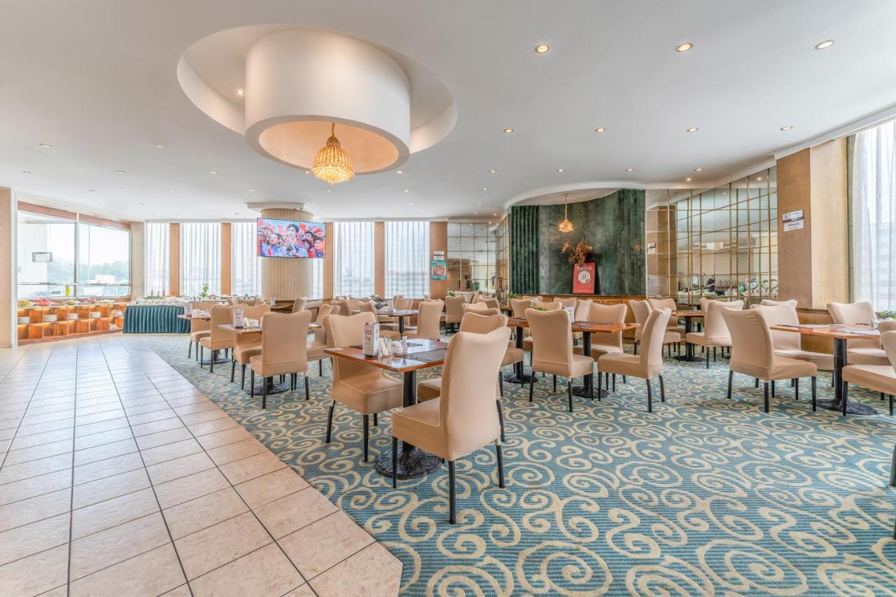 Baoding Zhong Yin Hotel Екстериор снимка