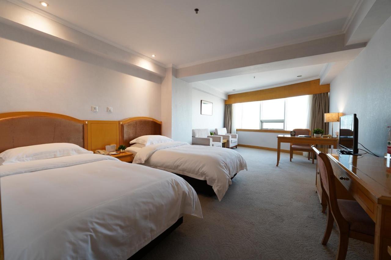 Baoding Zhong Yin Hotel Екстериор снимка