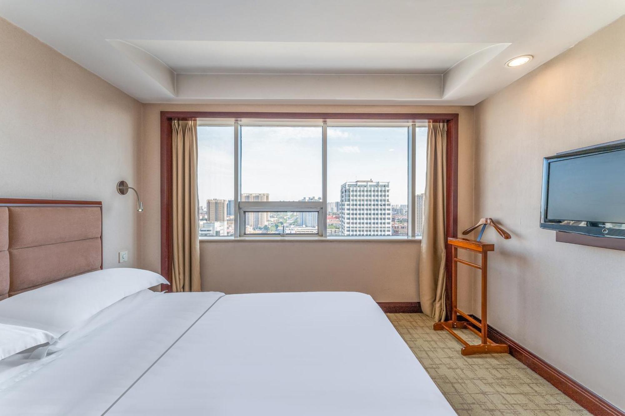 Baoding Zhong Yin Hotel Екстериор снимка