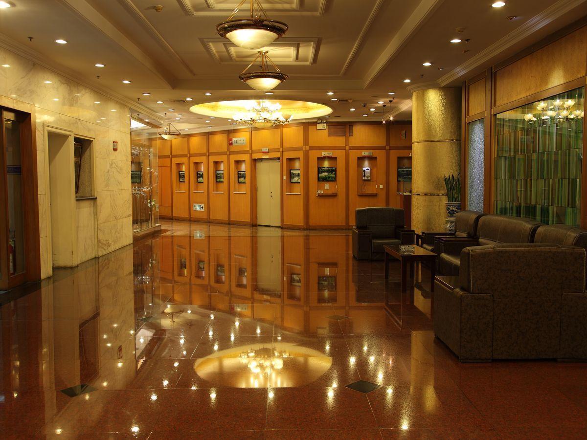 Baoding Zhong Yin Hotel Екстериор снимка