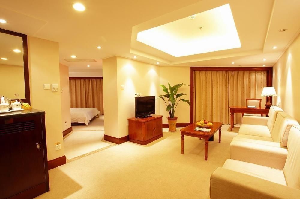 Baoding Zhong Yin Hotel Екстериор снимка